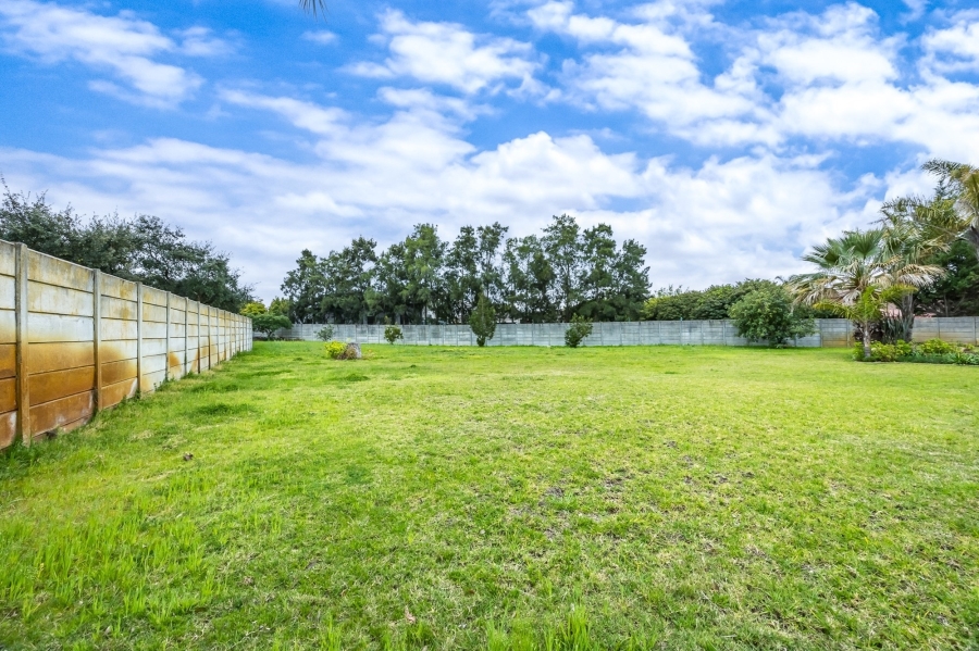 9 Bedroom Property for Sale in Vierlanden Western Cape